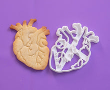 Carica l'immagine nel visualizzatore di Gallery, Formina Cuore ( per taglia dolci )