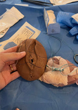 Carica l'immagine nel visualizzatore di Gallery, PARTO SPONTANEO & LABORATORIO SUTURE