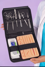 Carica l'immagine nel visualizzatore di Gallery, Kit sutura + Nome