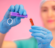 Carica l'immagine nel visualizzatore di Gallery, Rompi Fialetta (+ Portachiavi)