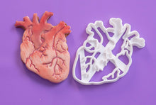 Carica l'immagine nel visualizzatore di Gallery, Formina Cuore ( per taglia dolci )