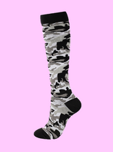 Carica l'immagine nel visualizzatore di Gallery, Calze compressive MILITARE (L-XL)