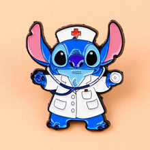 Carica l&#39;immagine nel visualizzatore di Gallery, Spilla stitch Doctor 2
