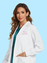 Carica l&#39;immagine nel visualizzatore di Gallery, Camice medico Ricamato
