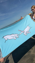 Carica l'immagine nel visualizzatore di Gallery, Telo mare Creazione chirurgica
