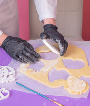 Carica l&#39;immagine nel visualizzatore di Gallery, Formina Teschio ( tipo taglia Dolci )
