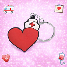 Carica l'immagine nel visualizzatore di Gallery, Portachiavi cuore nurse
