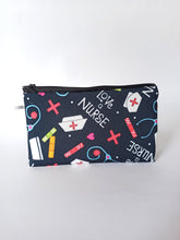Carica l&#39;immagine nel visualizzatore di Gallery, ASTUCCIO Nurse nero
